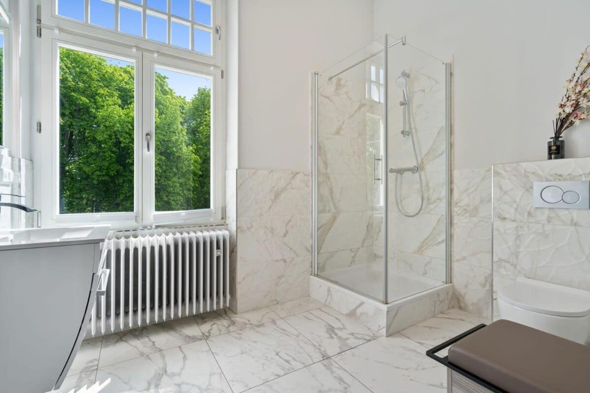 Room W Shared Bathroom&Kitchen In Luxury Villa Luxembourg Ngoại thất bức ảnh